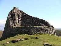 220px-Dun_Carloway.jpg