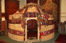 yurt2.jpg